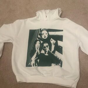 Vintage Edikted Sweatshirt. White and green.